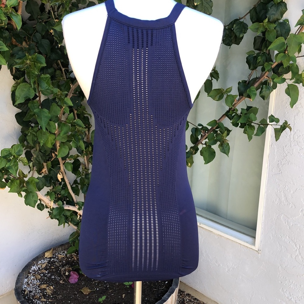 Athleta tank in navy - Picture 4 of 7